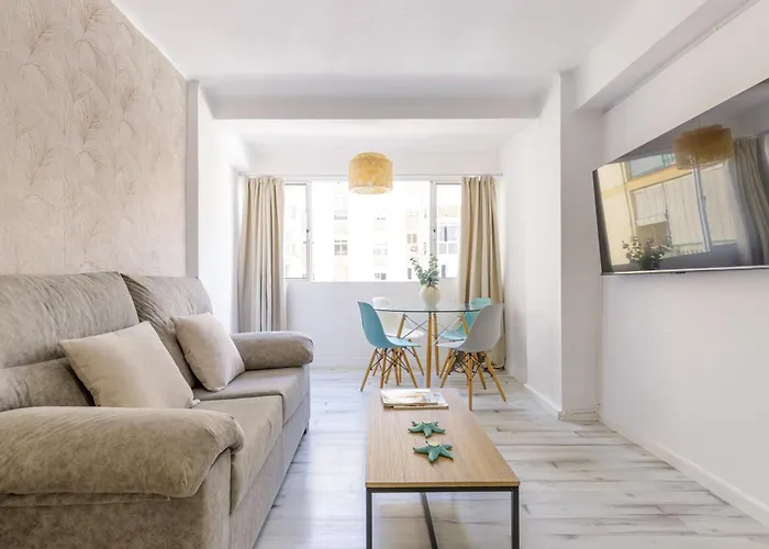 Living4Malaga Enjoy Apartment