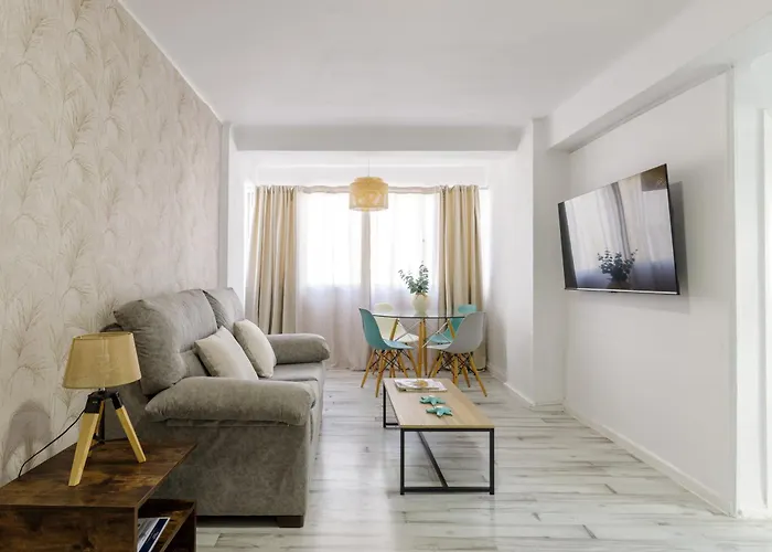 Living4Malaga Enjoy Apartment